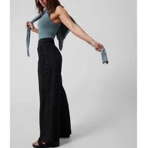Athleta Nolita Wide Leg Pants in Black Size 14